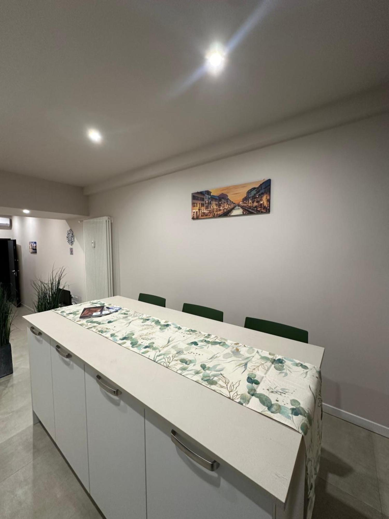 Monolocale Piazza Gambara M1 Apartment Milan Exterior photo