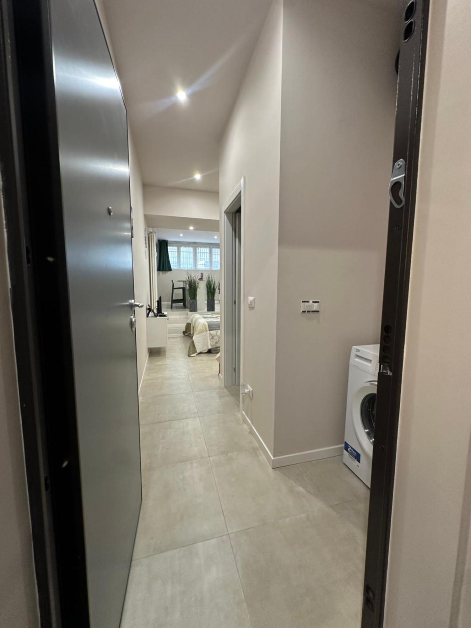 Monolocale Piazza Gambara M1 Apartment Milan Exterior photo