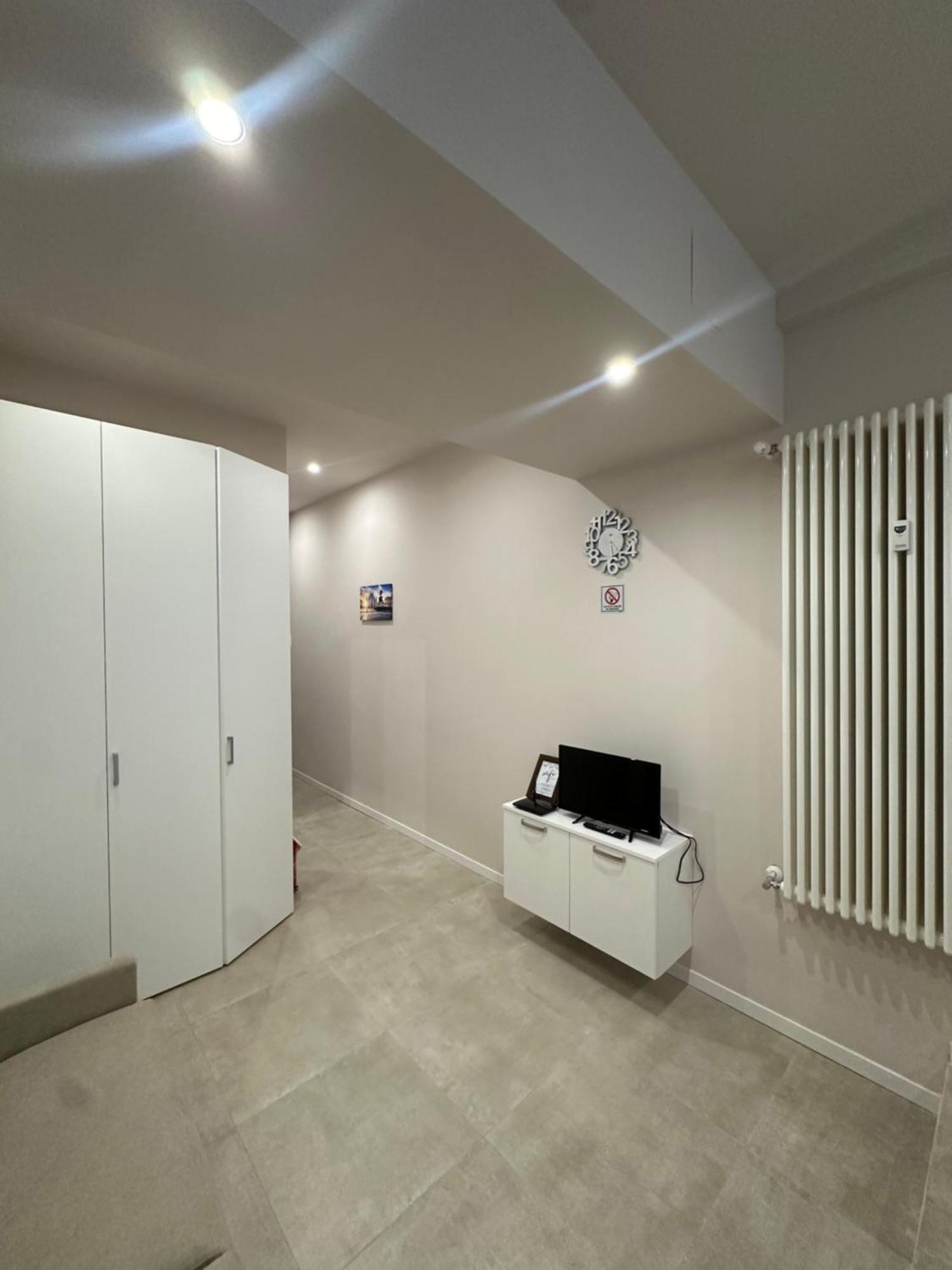 Monolocale Piazza Gambara M1 Apartment Milan Exterior photo
