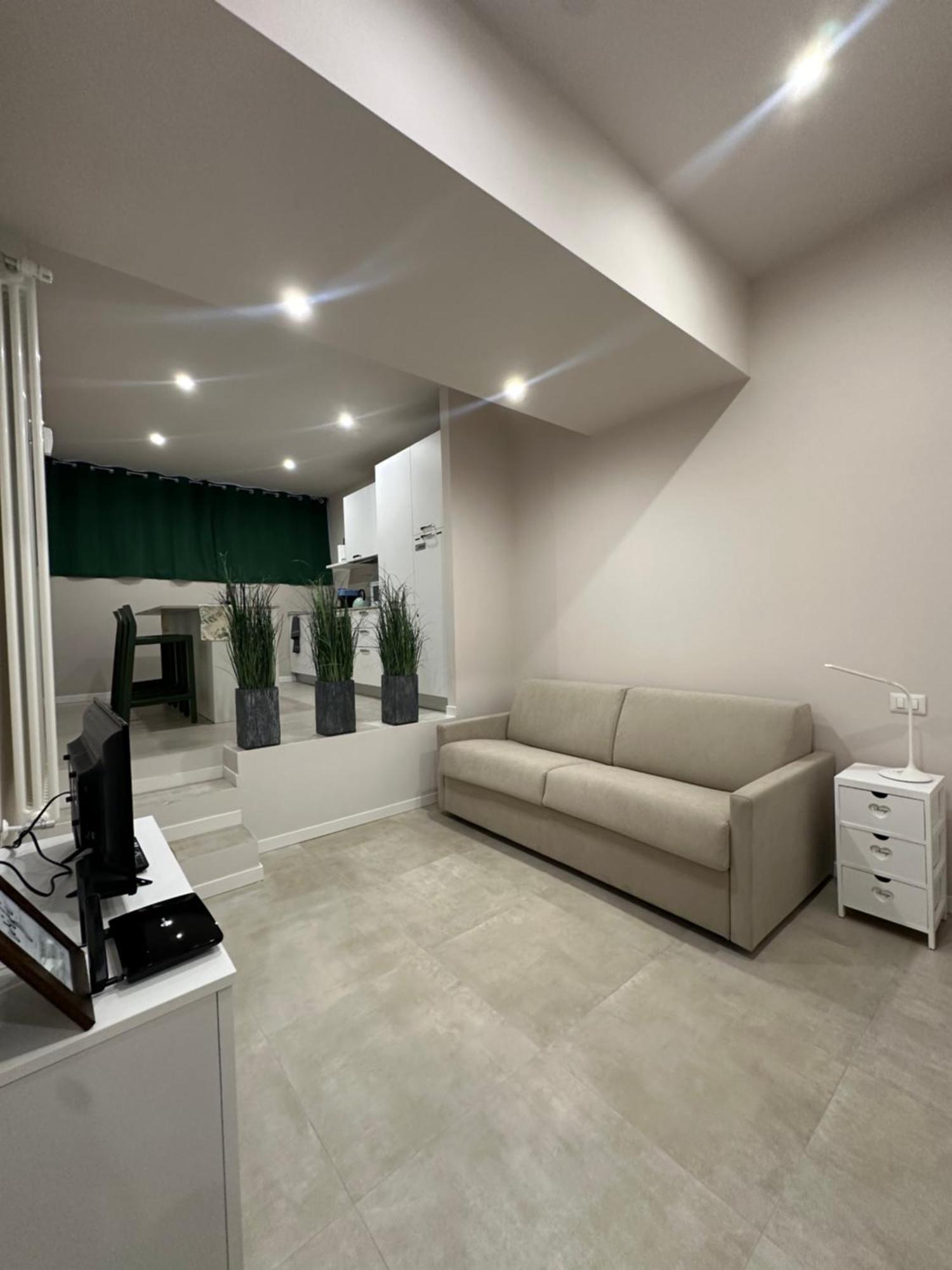 Monolocale Piazza Gambara M1 Apartment Milan Exterior photo
